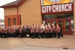 2019-Tour-Arriving-to-sing-with-Swansea-MVC-at-City-Church